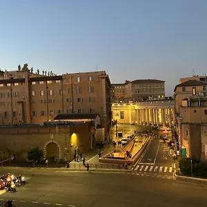 https://le-colonne-di-san-pietro.it-romehotels.com